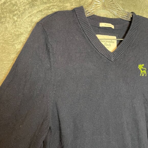 Abercrombie Fitch Men Muscle Fit Classic Preppy V Neck Pullover Sweater L Navy - Picture 3 of 11